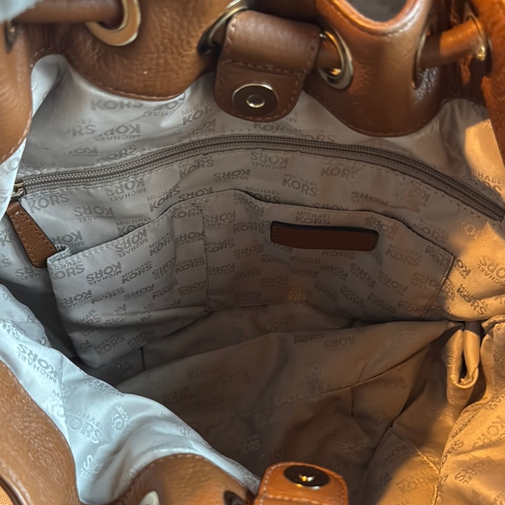 Michael Kors Tan Leather Shoulder Bag - Picture 6 of 9